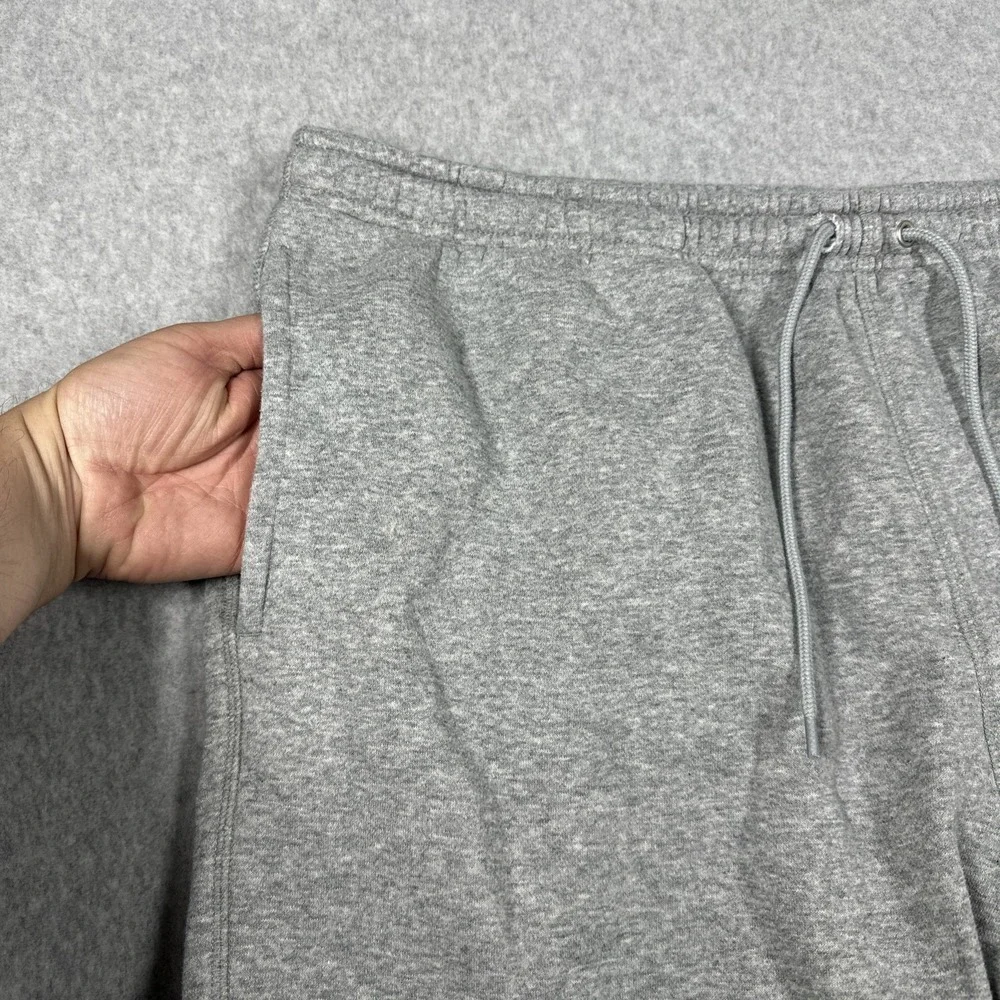 Nike Club Fleece Jogger Sweatpants Men's XL Gray Varsity Puff Print Logo